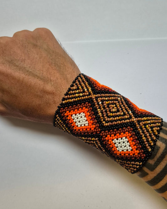 Pulseira de Miçanga Colorida fio Elástico Povo Kamayurá