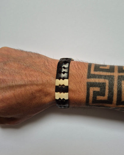 Pulseira Indígena de Tucum e Jarina Povo Rikbaktsa