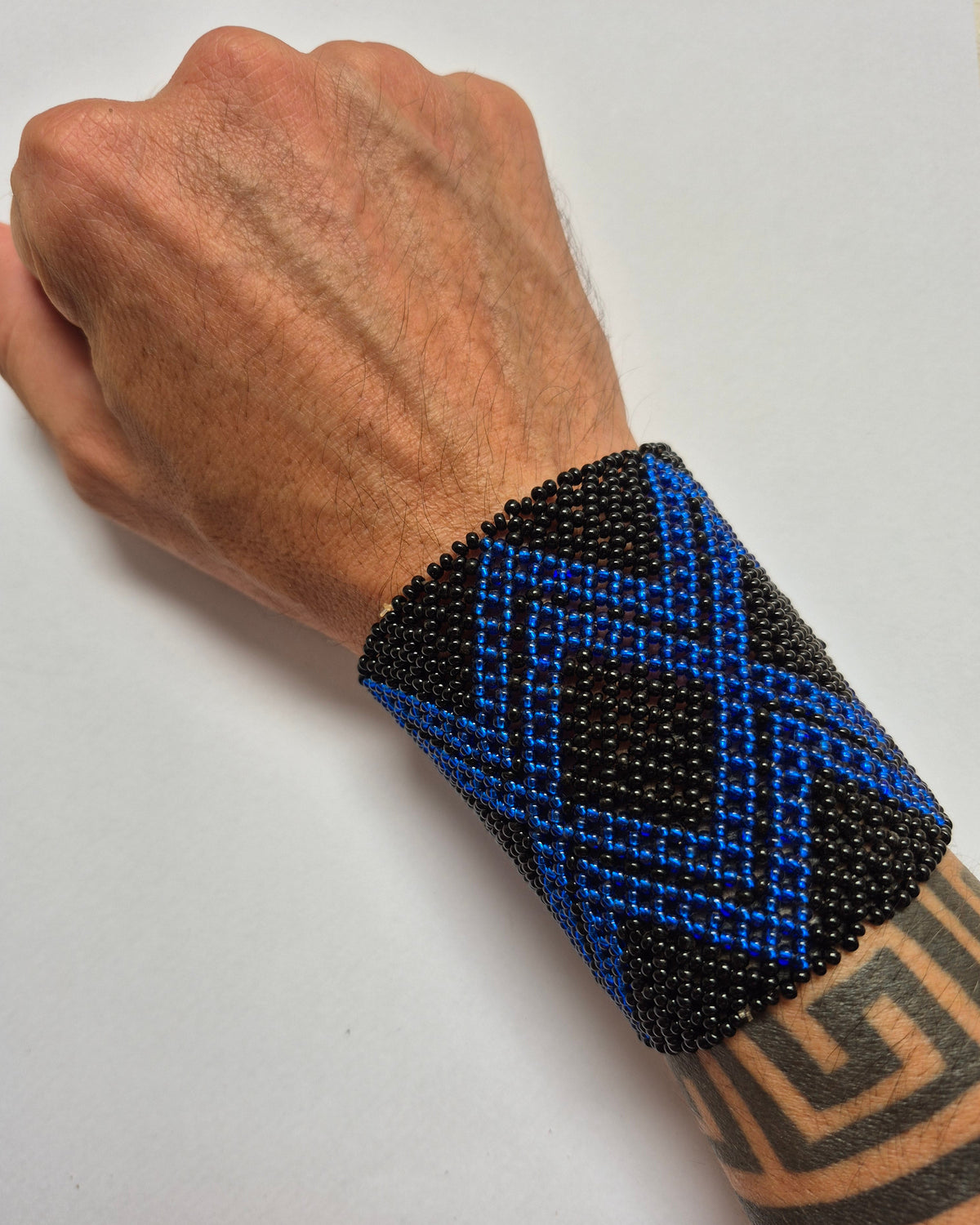 Pulseira de Miçanga Preta e Azul Povo Waura