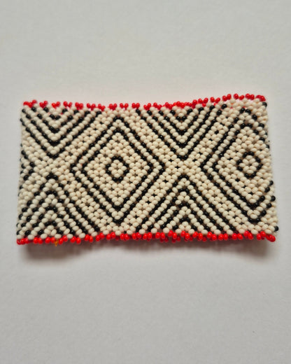 Pulseira de Miçanga Preto Vermelho e Branco Povo Waura