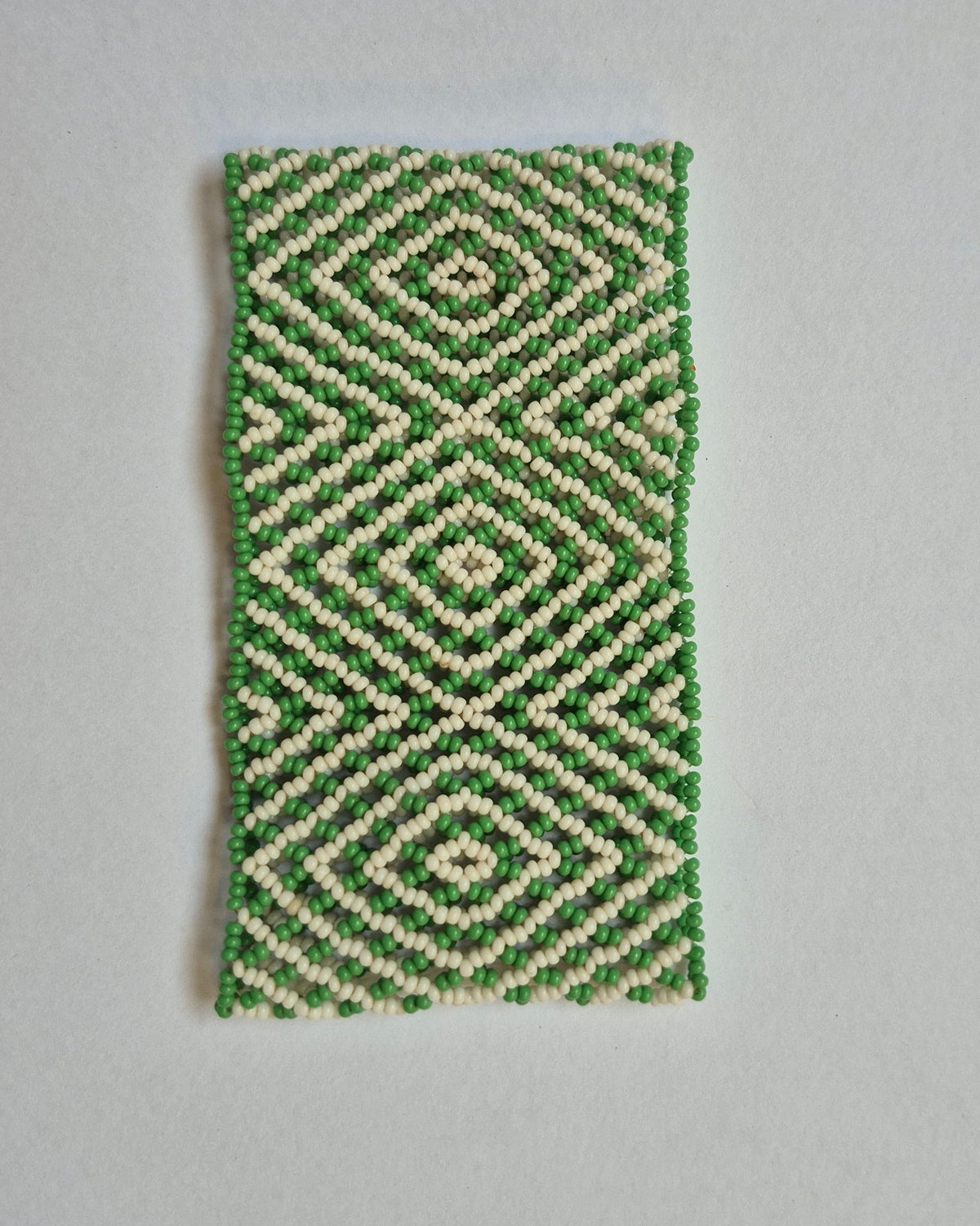 Pulseira de Miçanga Verde e Branco Povo Waura