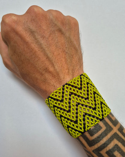 Pulseira de Miçanga Preta e Verde Povo Waura