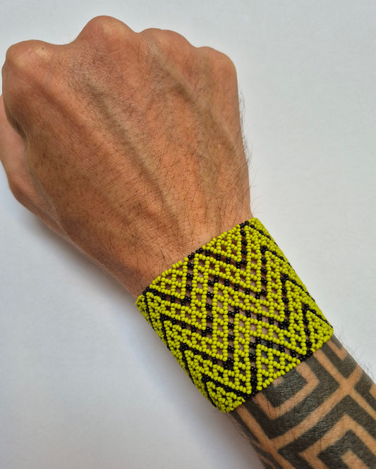 Pulseira de Miçanga Preta e Verde Povo Waura
