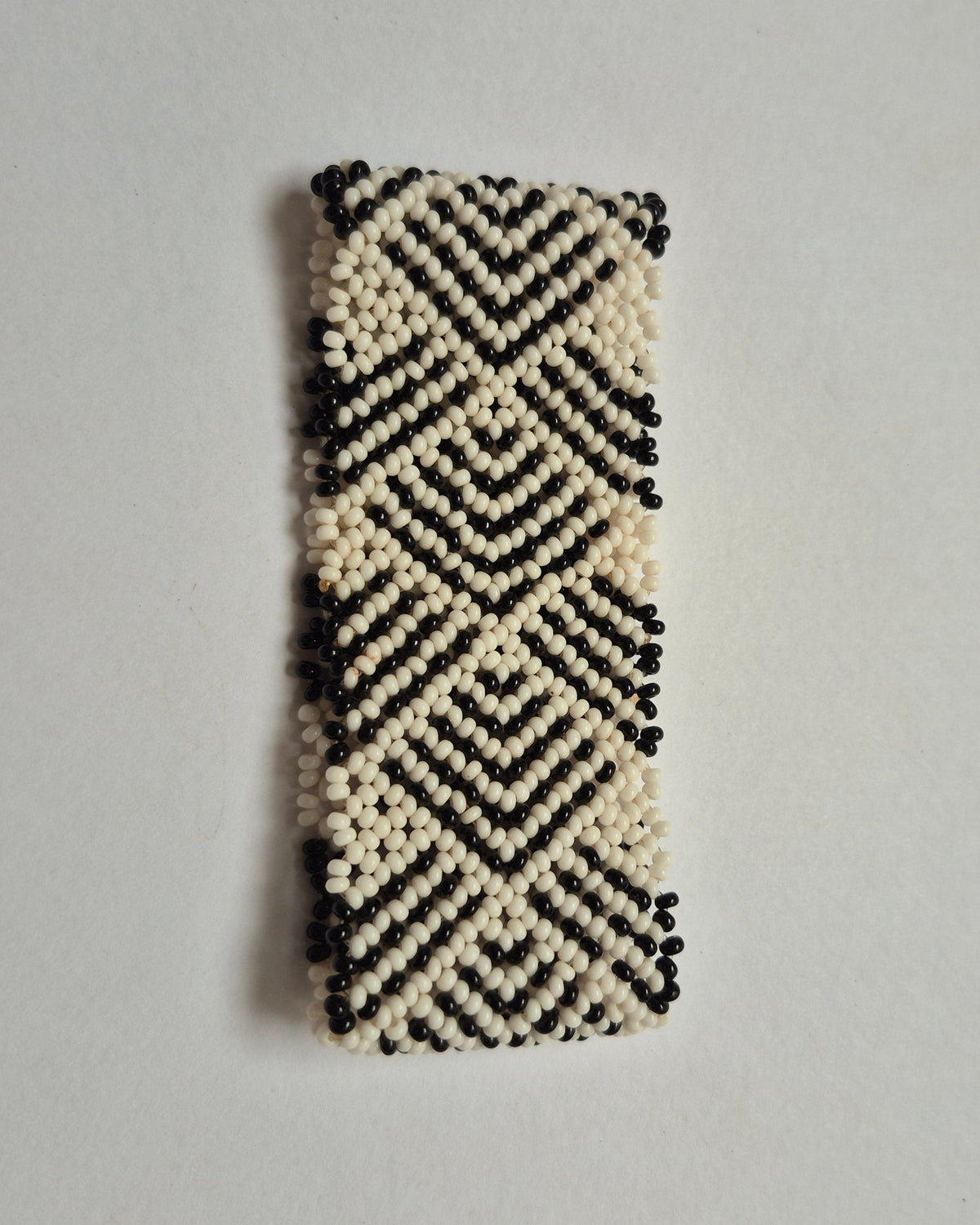Pulseira de Miçanga Branco e Preta Povo Waura