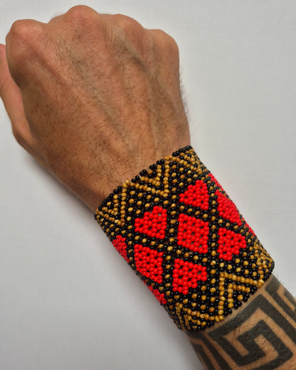 Pulseira de Miçanga Preta Marrom e Vermelha Povo Kamayurá