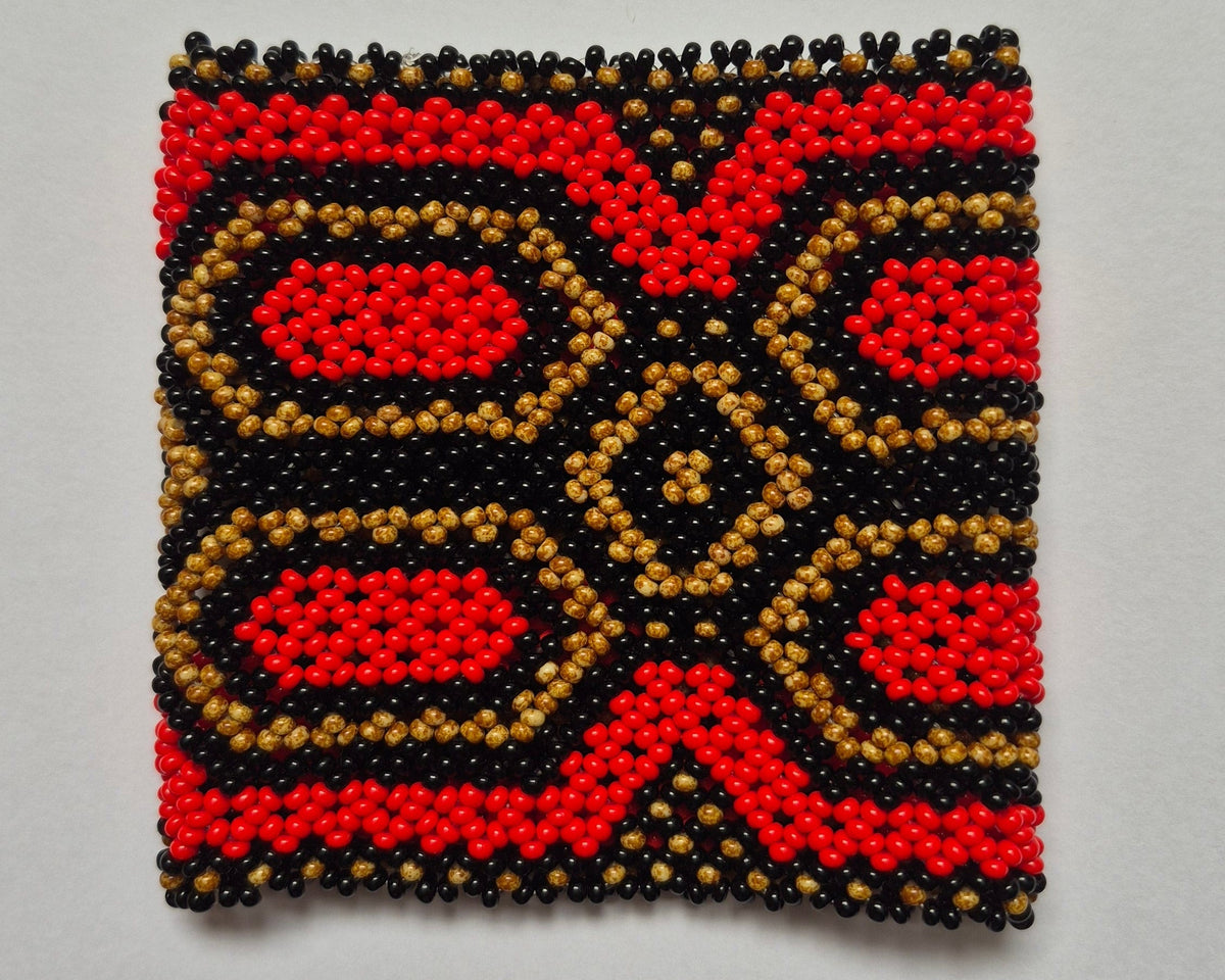 Pulseira de Miçanga Preta Marrom e Vermelha Povo Kamayurá