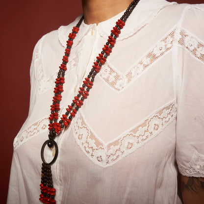 Colar de Sementes e Tucum Vermelho e Preto Povo Rikbaktsa