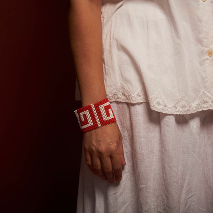 Pulseira de Miçanga Vermelha e Branca  Povo Kayapó
