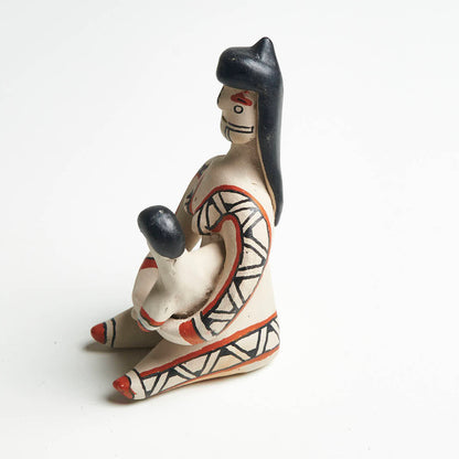 Boneca de cerâmica Ritxoko Povo Karajá