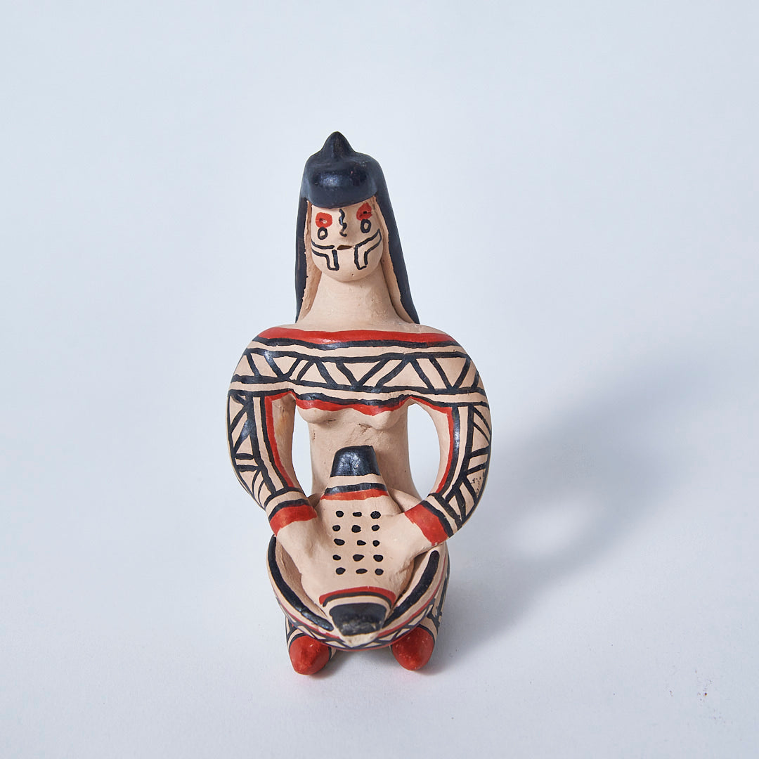 Boneca de cerâmica Ritxoko Povo Karajá