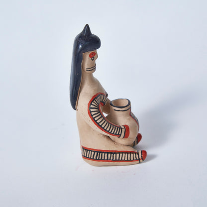 Boneca de cerâmica Ritxoko Povo Karajá