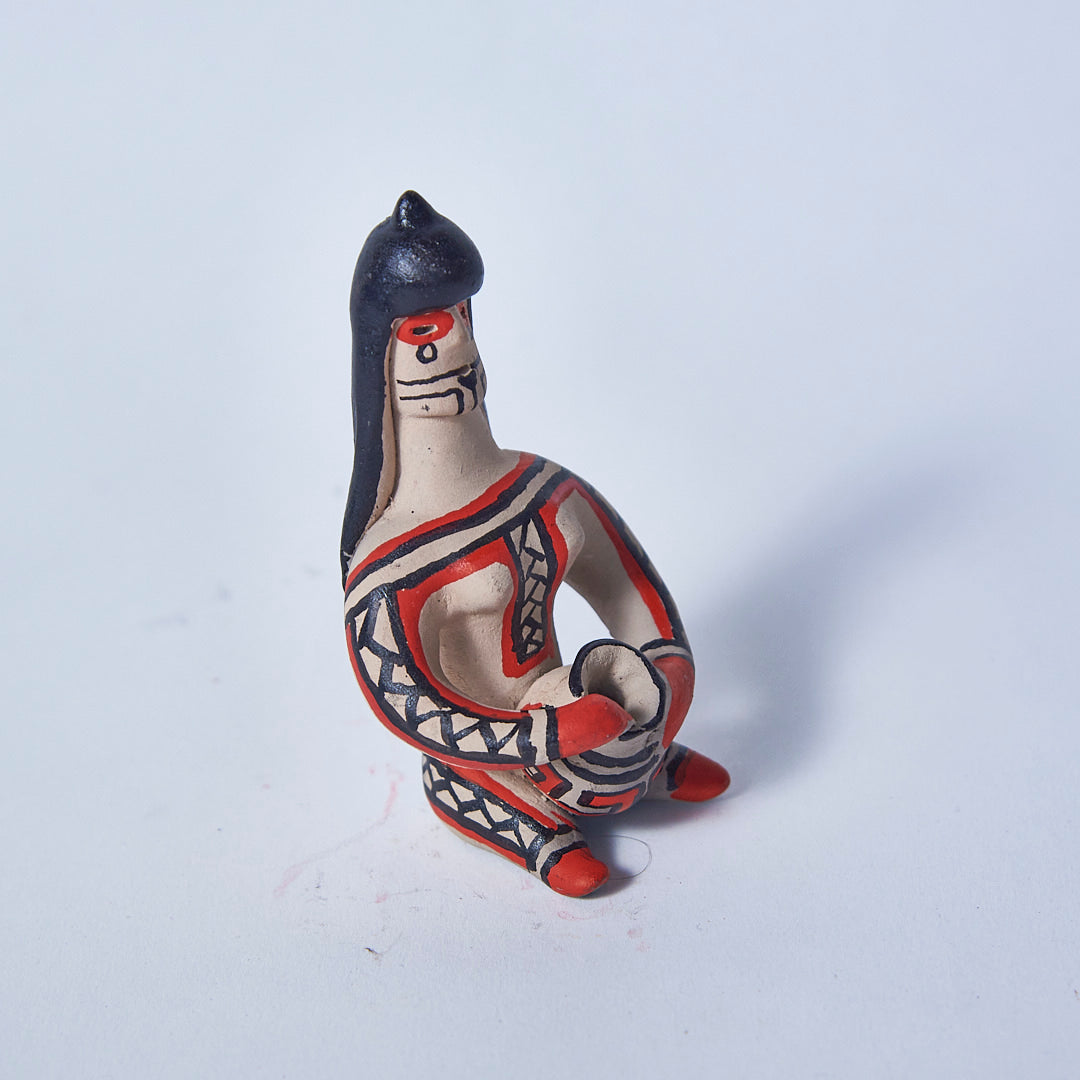 Boneca de cerâmica Ritxoko Povo Karajá