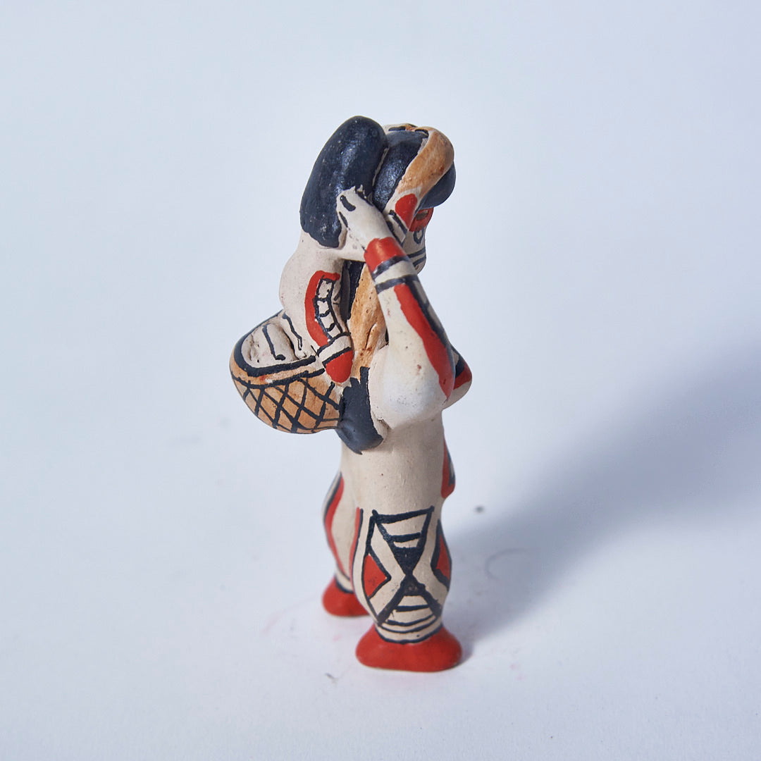 Boneca de cerâmica Ritxoko Povo Karajá