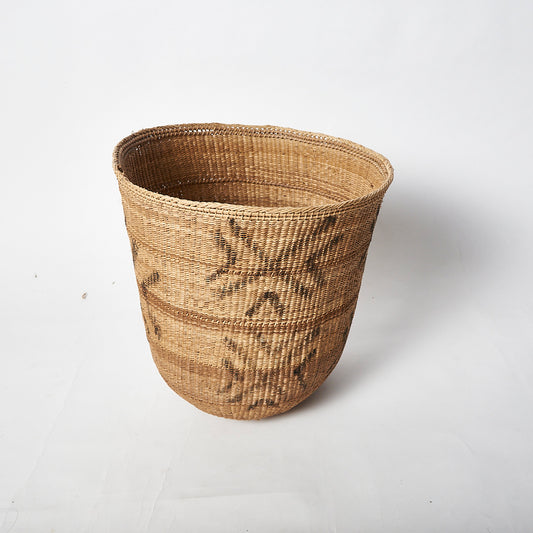 Cesto Indígena Preto e Bege Povo Yanomami