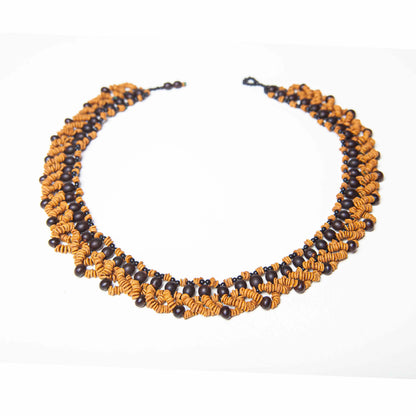 Colar Indígena de Sementes Povo Apiaká