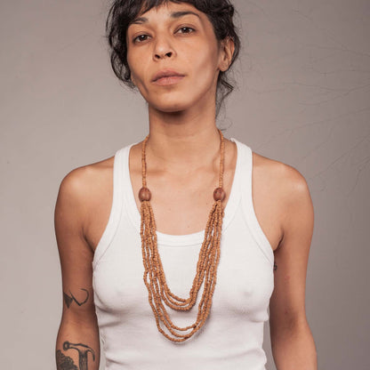 Colar Indígena de Sementes Povo Apiaká