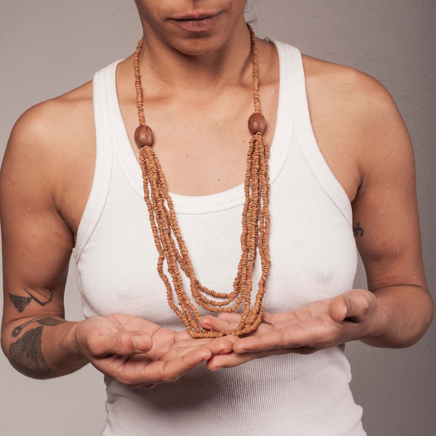 Colar Indígena de Sementes Povo Apiaká