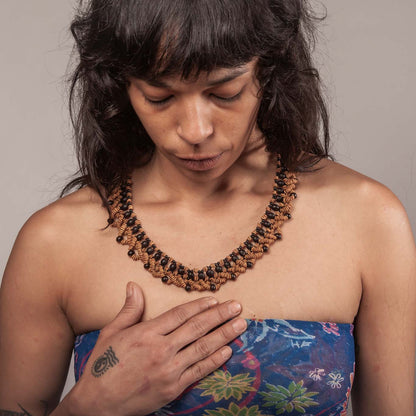 Colar Indígena de Sementes Povo Apiaká