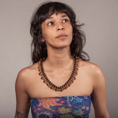 Colar Indígena de Sementes Povo Apiaká