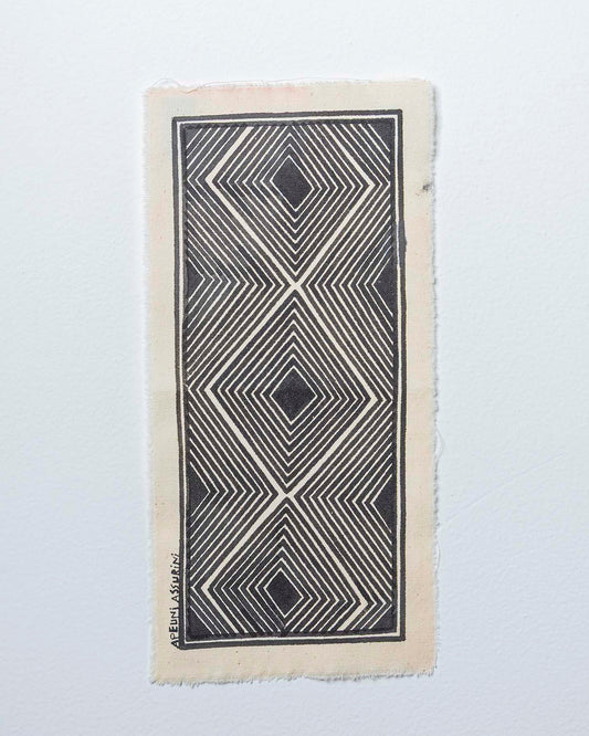 Grafismo Asurini Preto e Branco, Losangos · 25 × 12 cm