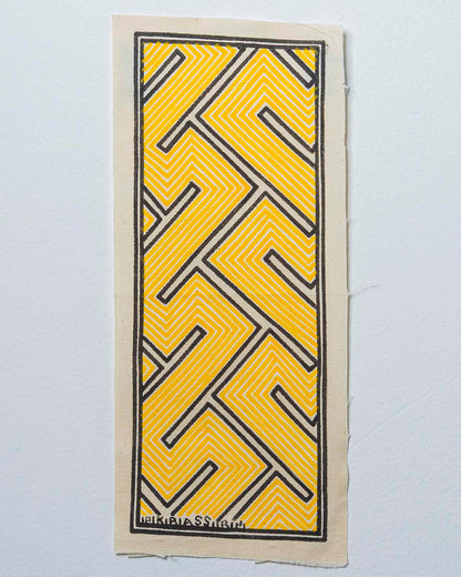 Grafismo em Tecido Preto Amarelo e Branco Asurini
