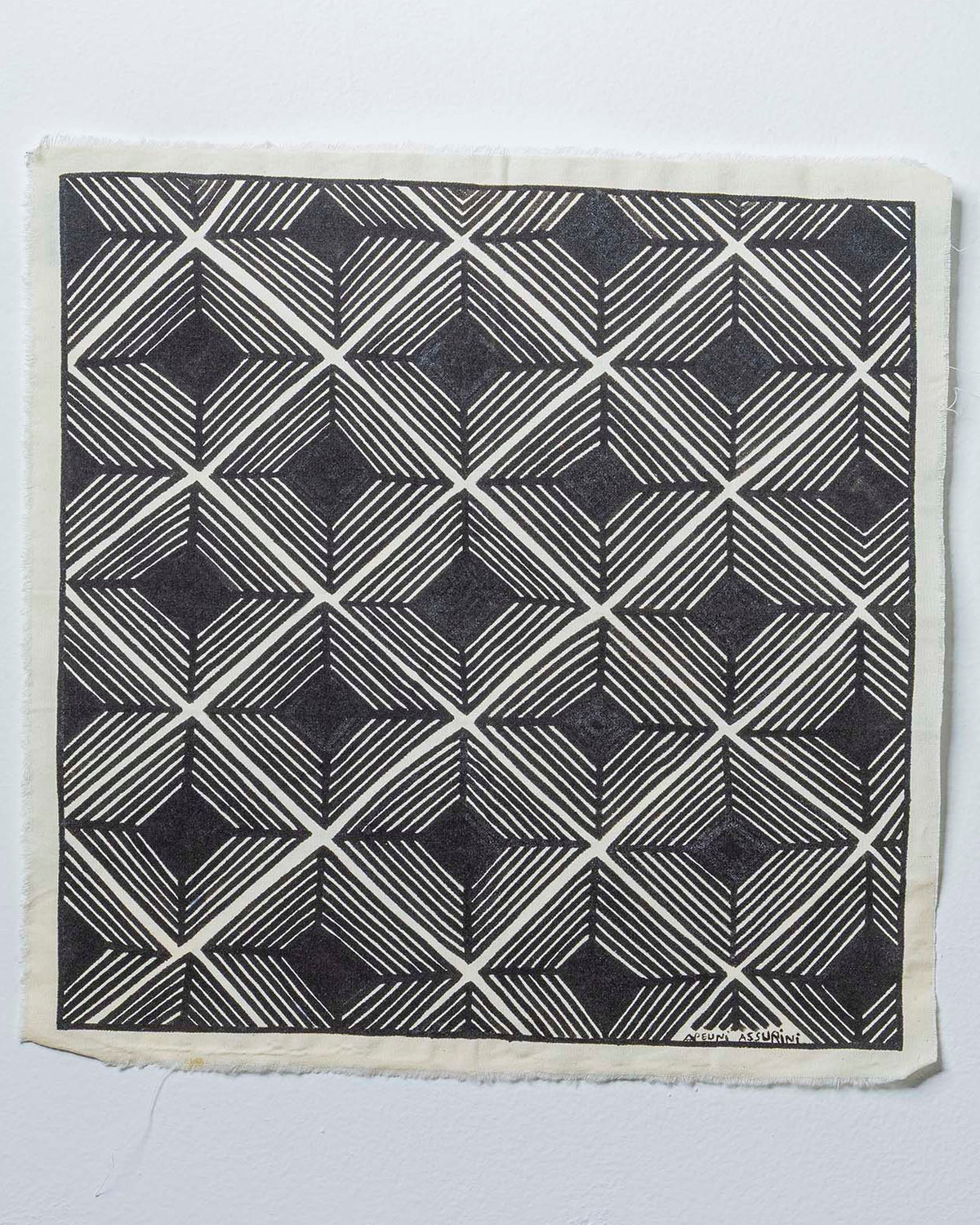 Grafismo Asurini Preto e Branco, Estrelas · 30 × 30 cm