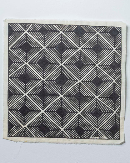 Grafismo Asurini Preto e Branco, Estrelas · 30 × 30 cm