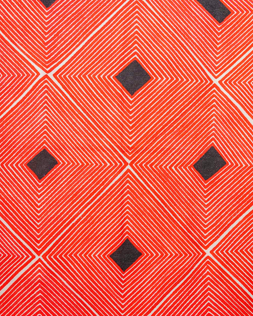 Grafismo em Tecido Preto Vermelho e Branco Asurini