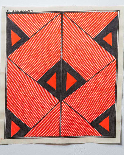 Grafismo em Tecido Preto Vermelho e Branco Asurini