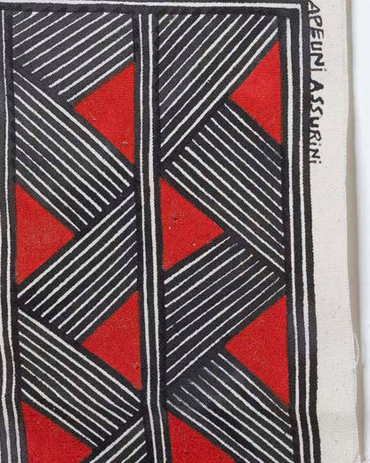 Grafismo em Tecido Preto Vermelho e Branco Asurini