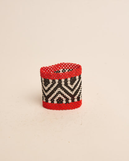 Pulseira de Miçanga Preto Branca e Vermelho fio Elástico Povo Kamayurá