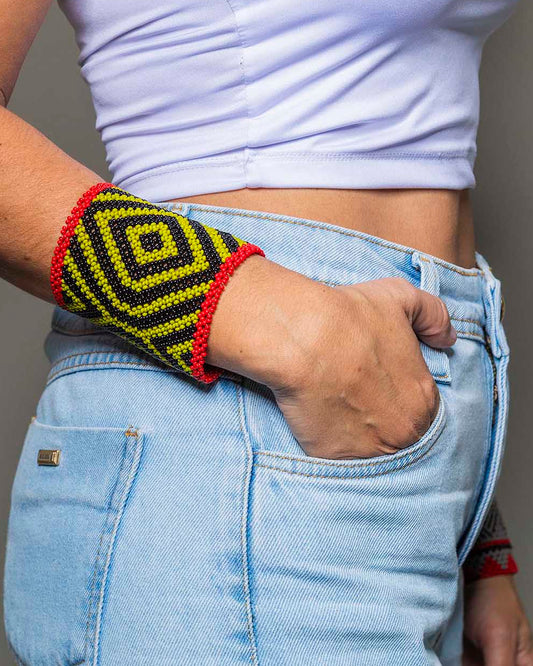 Pulseira de Miçanga fio Elástico Povo Kamayurá