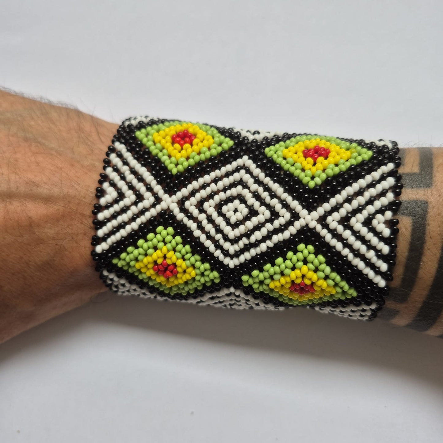 Pulseira de Miçanga fio Elástico Povo Kamayurá