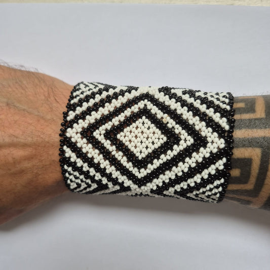 Pulseira de Miçanga fio Elástico Povo Kamayurá