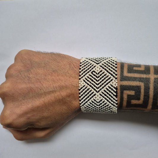 Pulseira de Miçanga fio Elástico Povo Waura