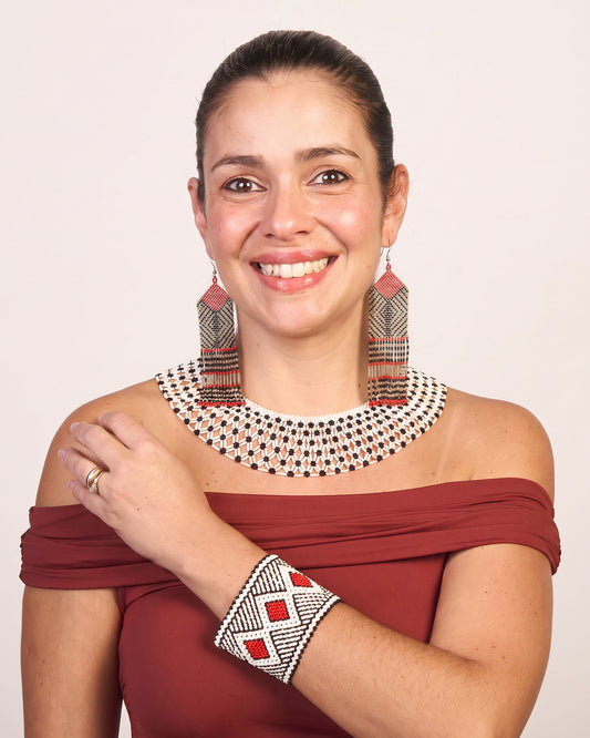 Conjunto Pulseira + Colar + Brinco de Miçanga Preto Vermelho e Branco