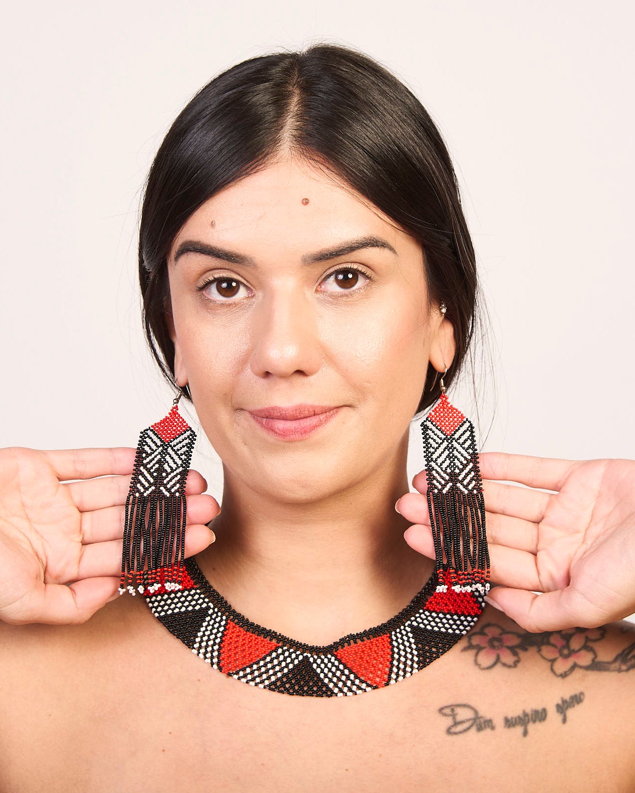 Brinco de Miçanga Panará Artesanal
