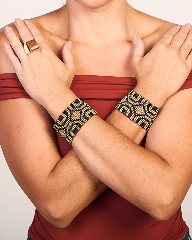Pulseira de Sementes e Miçangas Ajustável Povo Guajajara