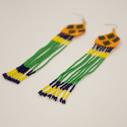 Brinco de Miçanga Verde Amarelo Azul Povo Kanela