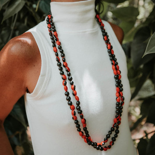 Colar de Sementes Preta e Vermelha  Olho de Cabra Povo Rikbaktsa