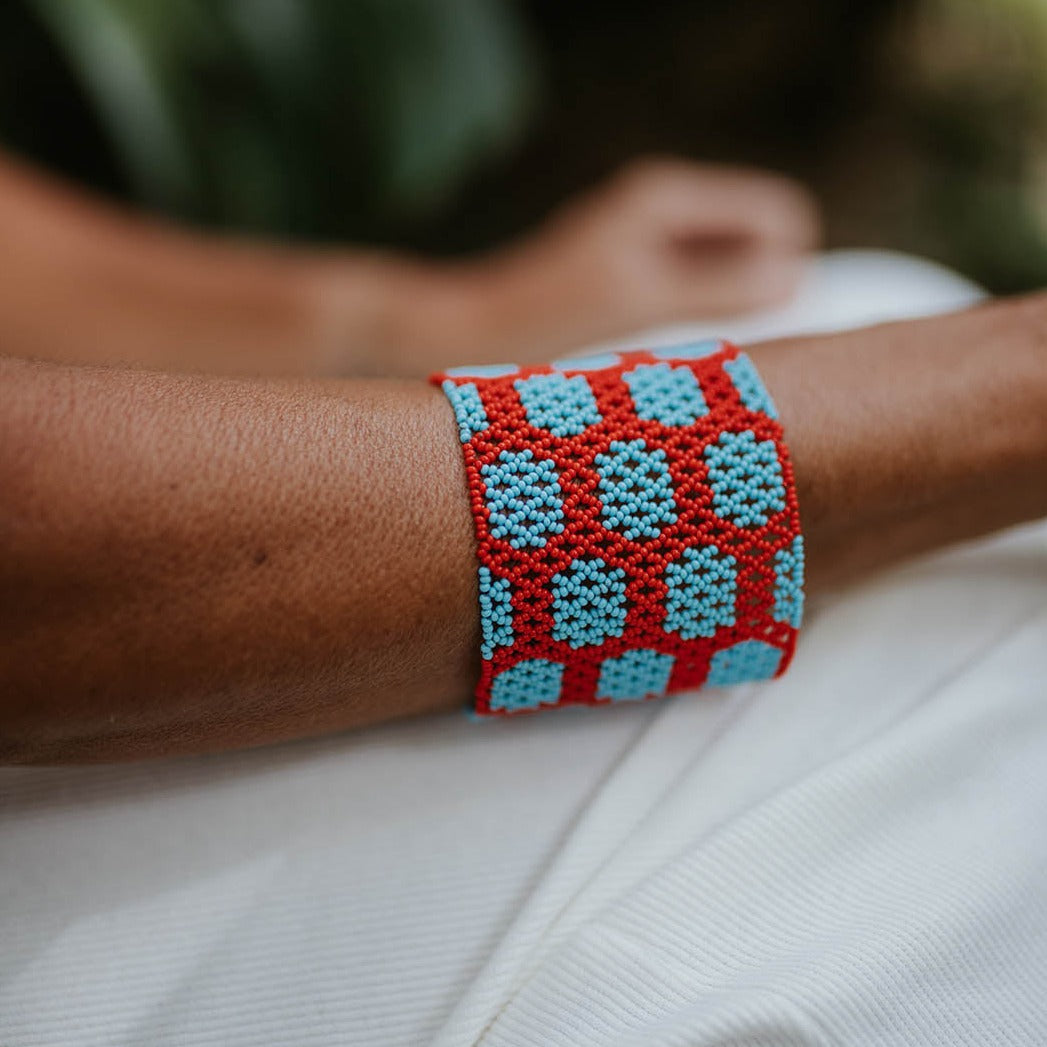 Pulseira de Miçanga Azul e Vermelha Povo Kayapó