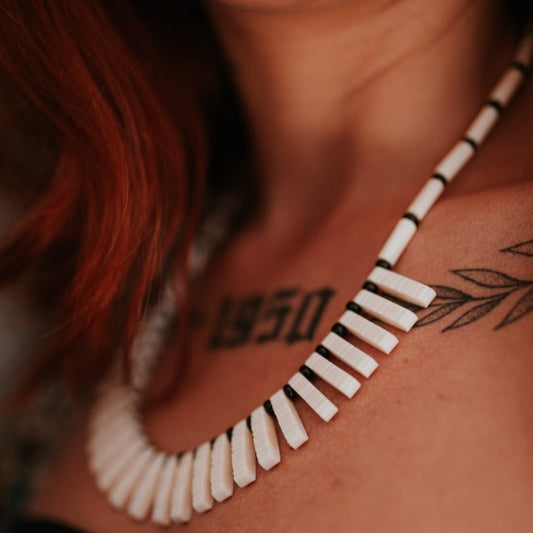 Colar Branco Indígena Xakriabá