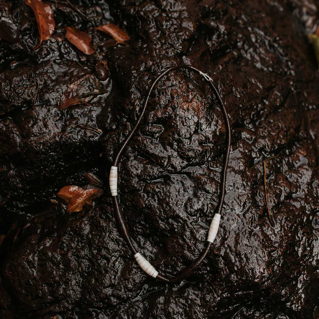 Colar de Tucumã e Jarina Marfim Vegetal Povo Apurinã