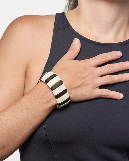 Pulseira Indígena Branca e Preta Povo Xakriabá