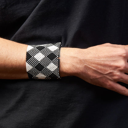 Pulseira Xadrez Preto e Branco Waura