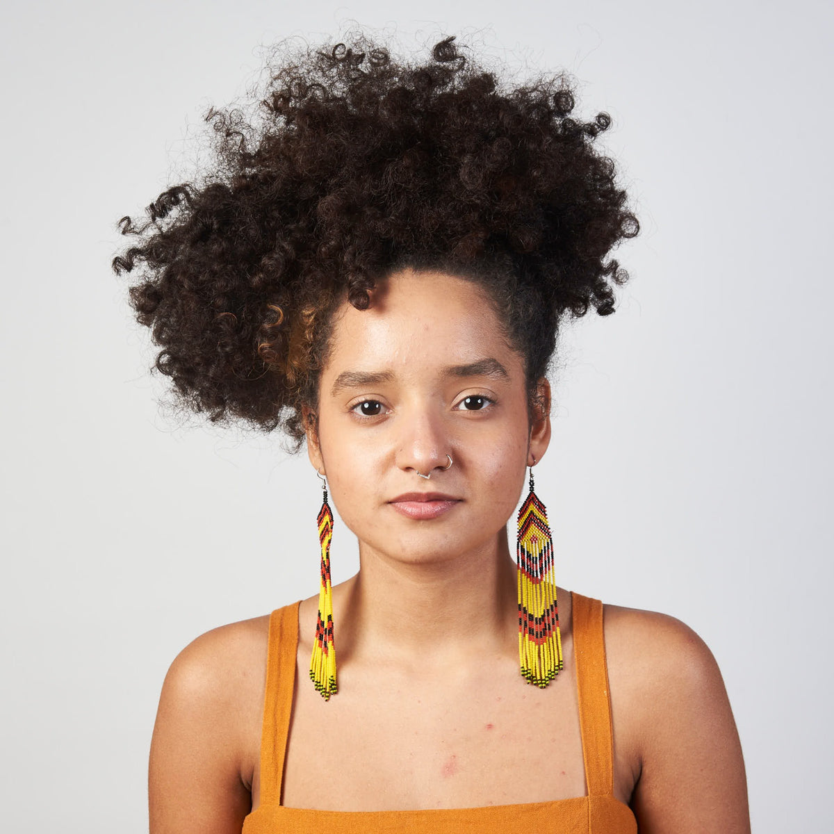 Brinco Amarelo e Vermelho de Miçanga Povo Kanela