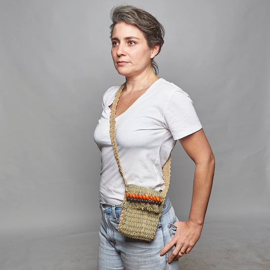 Bolsa Fibra Natural e Sementes Indígena Krahô