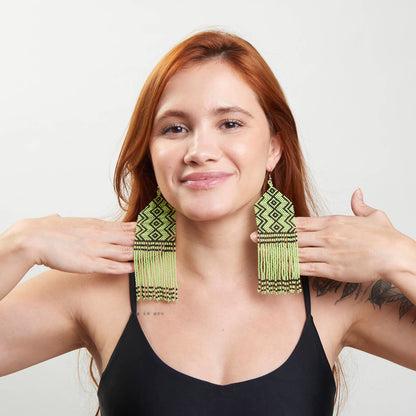 Brinco Artesanal de Miçanga Povo Kayapó