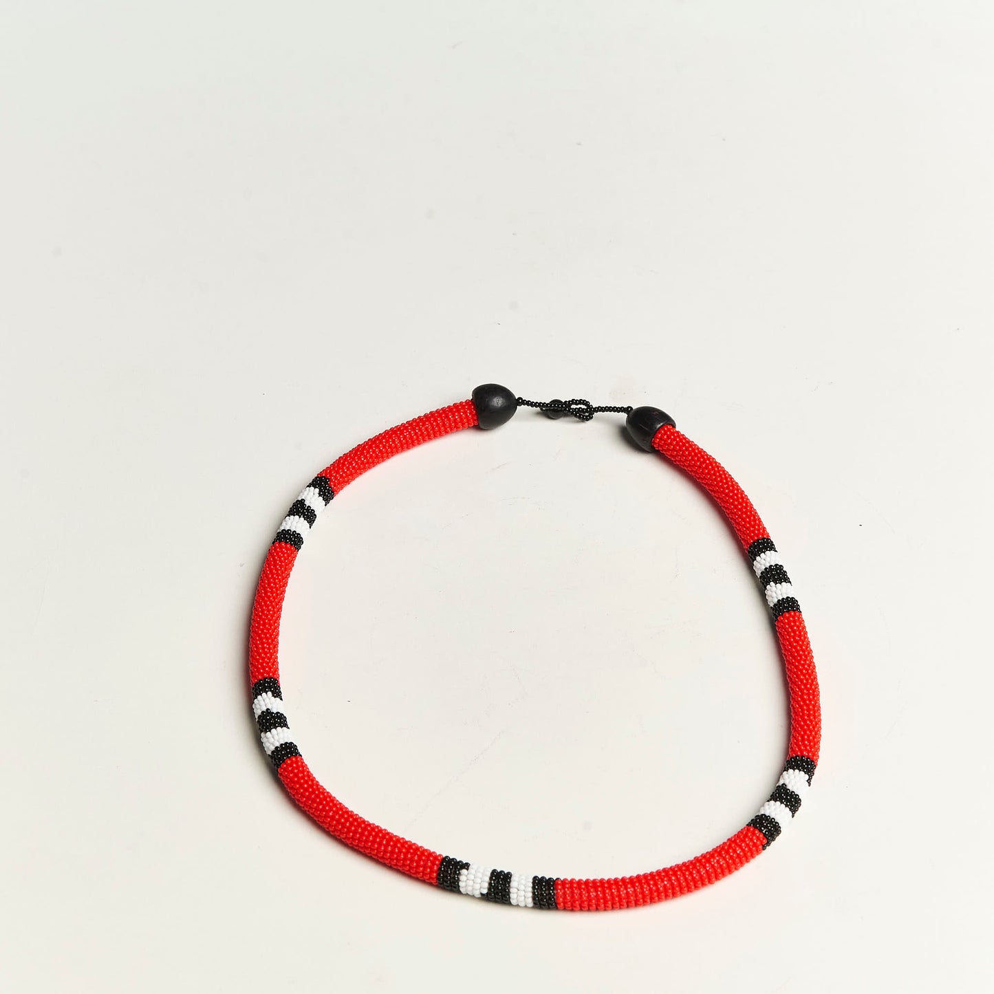 Colar de Miçanga Cobra Coral Povo Kalapalo