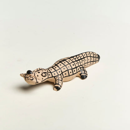 Bicho de cerâmica Povo Karajá